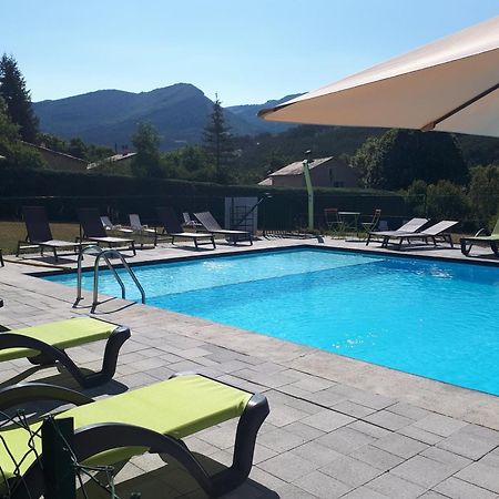 Logis Hotel Le Ceans Orpierre Exterior photo