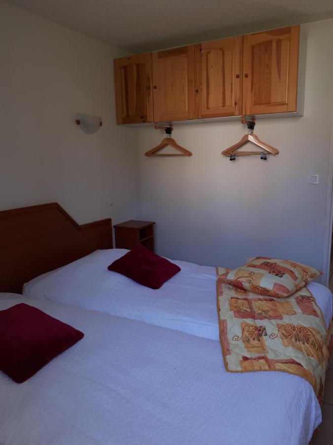 Logis Hotel Le Ceans Orpierre Exterior photo